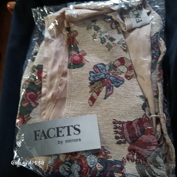 🌼 Vintage Christmas Tapestry Vest 🎄 NWT 🎄 - Picture 6 of 7